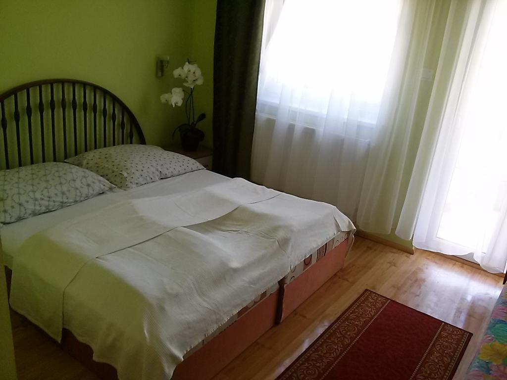 Liget Panzio Hotell Nyirbogdany Eksteriør bilde